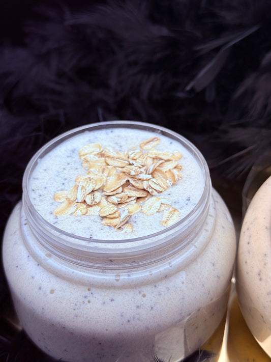 Delilah Honey Oatmeal Foaming Sugar Scrub