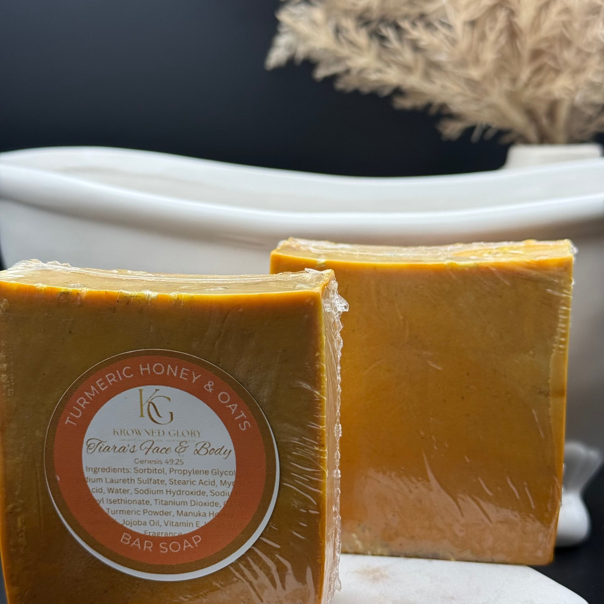 Tiara’s Face & Body Turmeric Honey & Oats Bar Soap