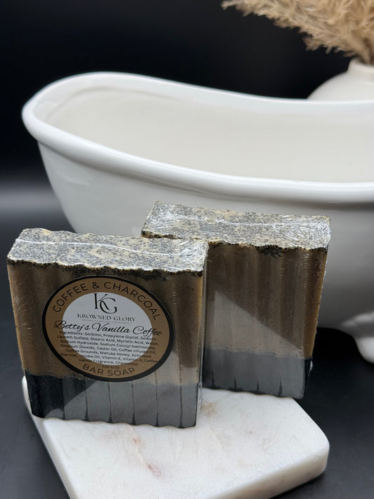 Betty’s Vanilla Coffee & Activated Charcoal Detox Soap
