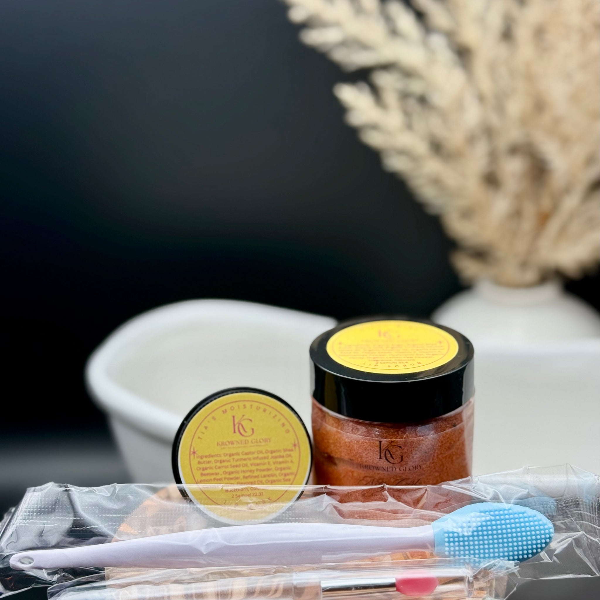 Nitty Girl & Tia’s 2-Step Brightening Lip Care System